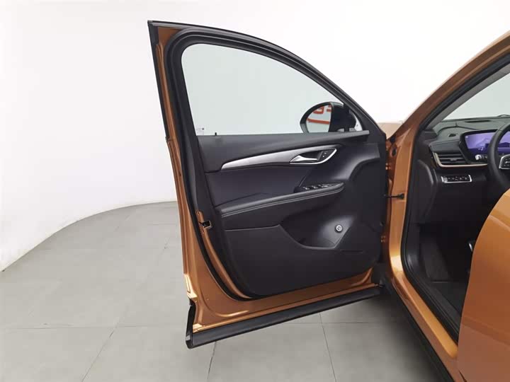 Фото 8 - Buick Envision Plus