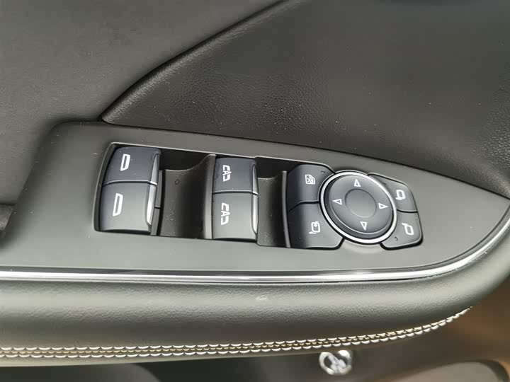 Фото 9 - Buick Envision Plus