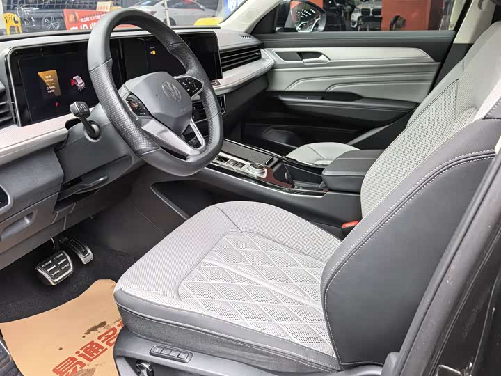 Volkswagen Tavendor 2024 2024款 380TSI 四驱R-Line巡游版