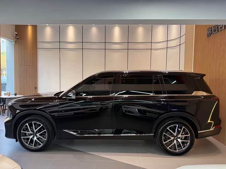 Фото 4 - GAC Trumpchi GS8