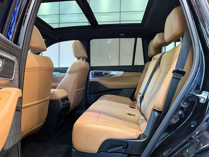 Фото 6 - GAC Trumpchi GS8