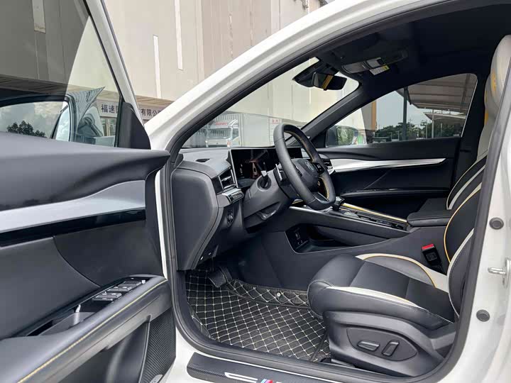 2022 MG Motor 5 Scorpio