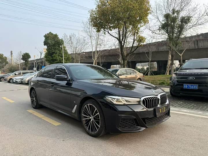 Zdjęcie 1 - BMW 5 Series