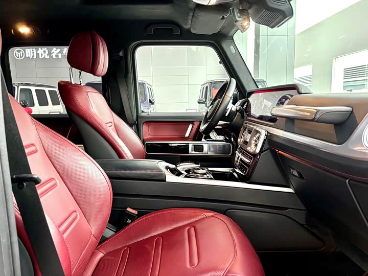 Фото 7 - Mercedes-Benz G-Class