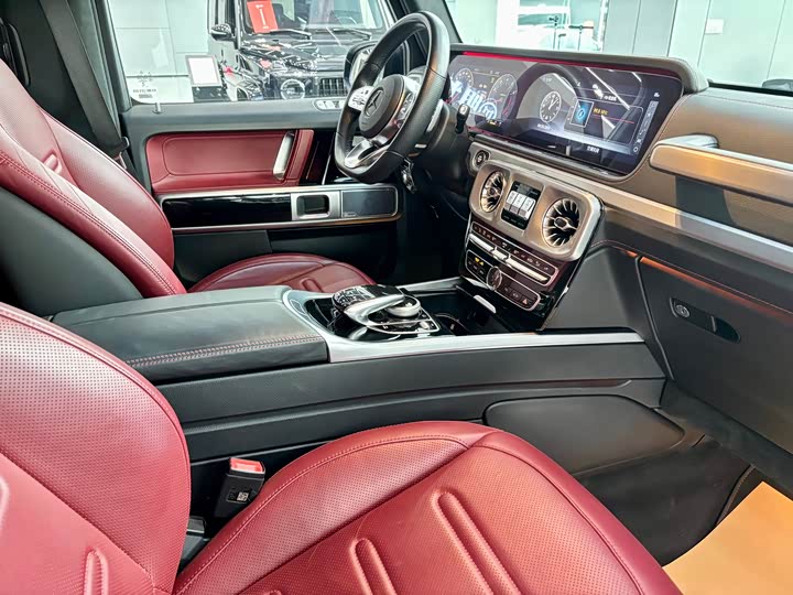 Фото 8 - Mercedes-Benz G-Class