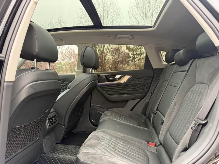 Фото 5 - Hongqi HS5