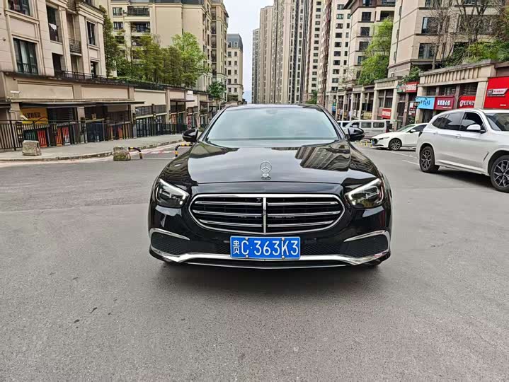 Photo 2 - Mercedes-Benz E-Class