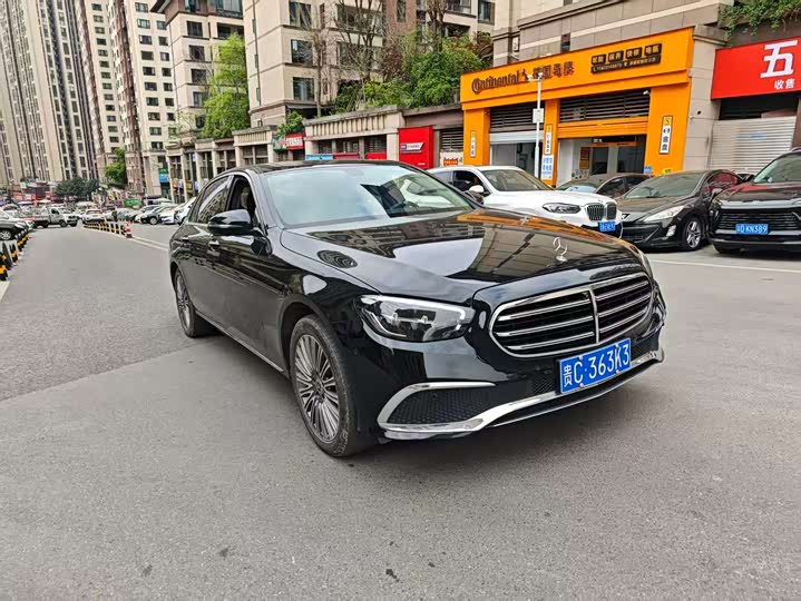 Photo 3 - Mercedes-Benz E-Class