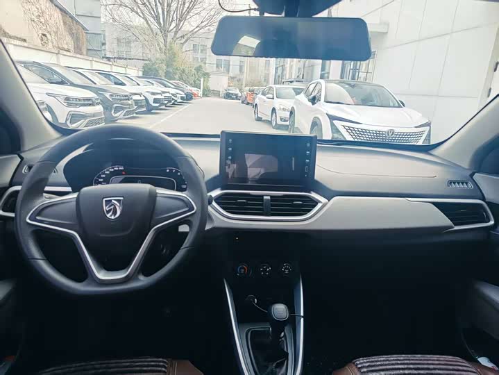 Baojun 510 2021 2021款 1.5L 手动劲享型