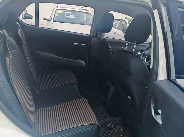 Baojun 510 2021 2021款 1.5L 手动劲享型