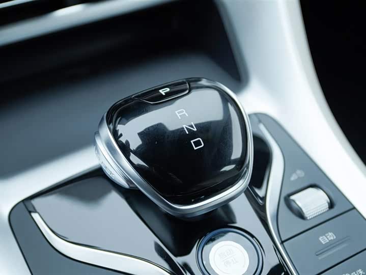 Фото 9 - BYD Song Pro Hybrid