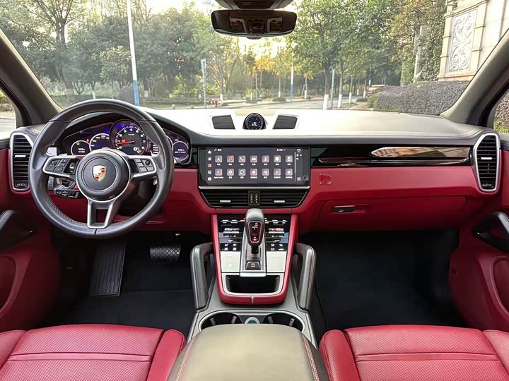 Фото 9 - Porsche Cayenne