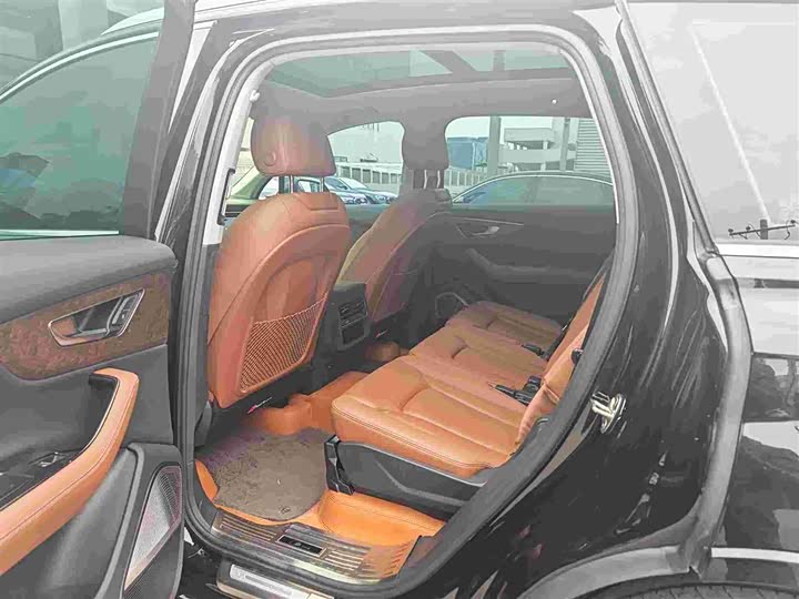 Audi Q7 2025 2025款 55 TFSI quattro S line运动型