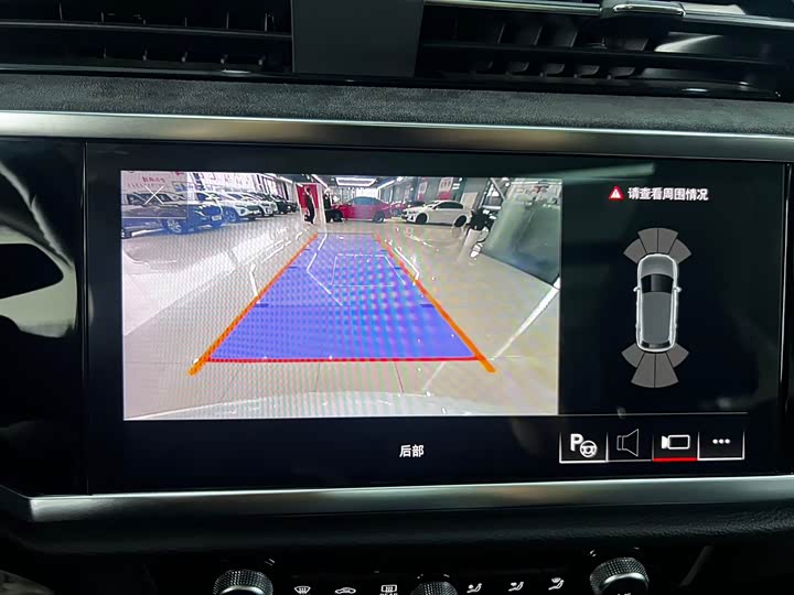 Фото 6 - Audi Q3