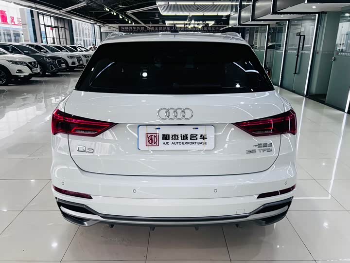 Фото 9 - Audi Q3
