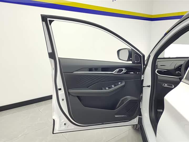 Geely Coolray 2025 2025款 缤越L 1.5TD DCT 超越