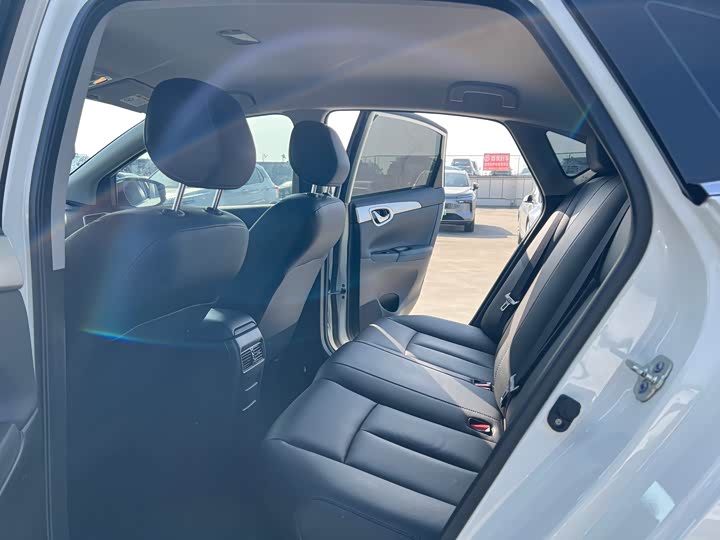 Photo 6 - Nissan Sylphy