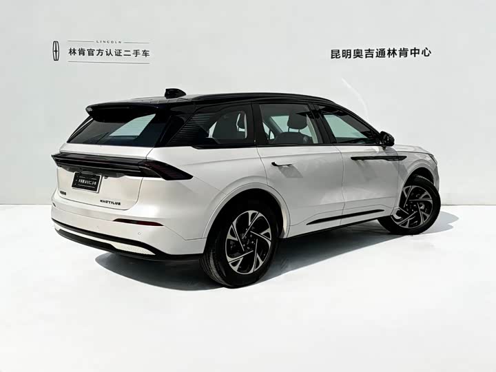 Lincoln Nautilus 2025 2025款 2.0T 四驱尊逸混动版