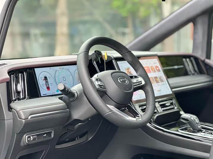 GAC Trumpchi M8 2024 2024款 大师系列 400T 尊贵版