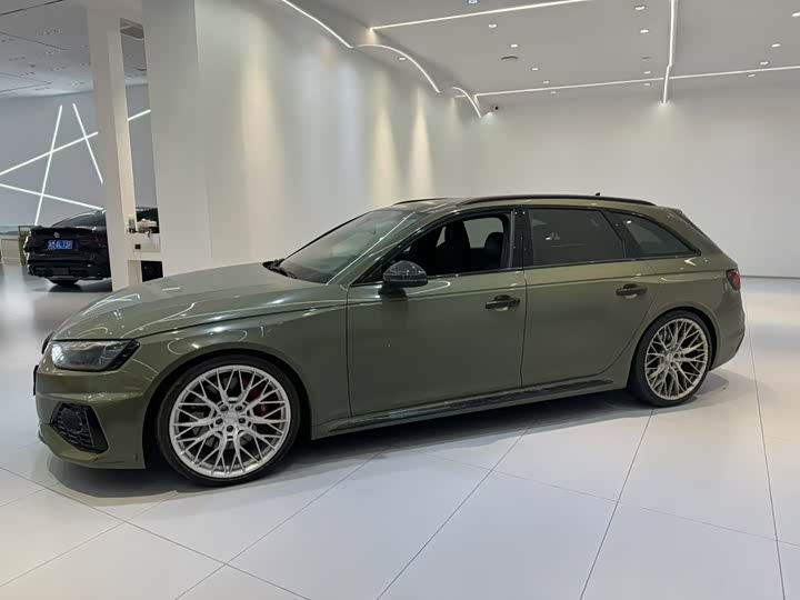 Audi RS 4 2022 2022款 RS4 Avant 黑曜版