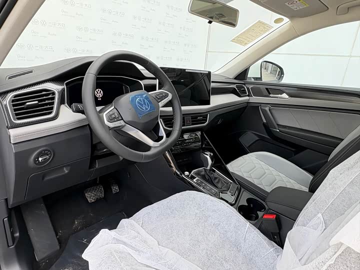 Volkswagen Tayron 2026 2026款 3000万辆甄选款 330TSI