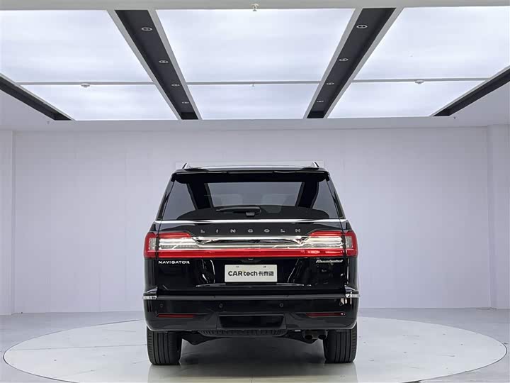 Zdjęcie 6 - Lincoln Navigator