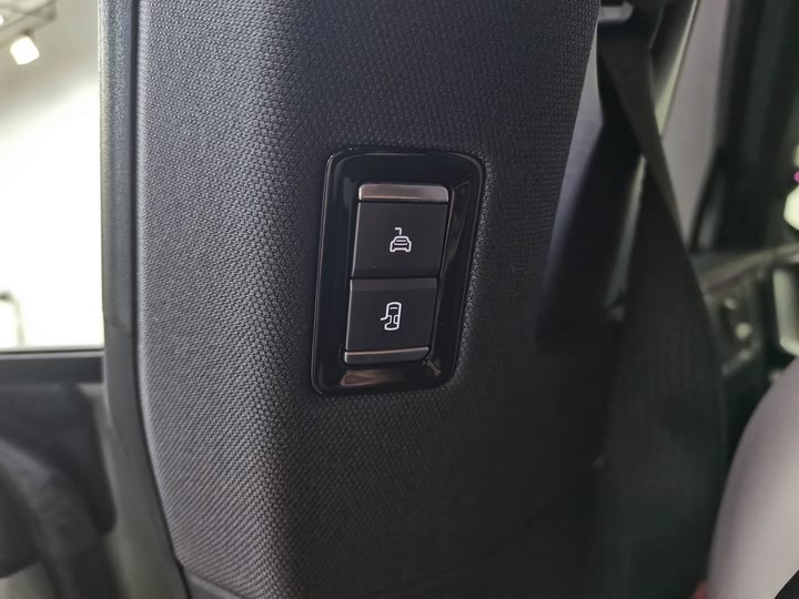 Фото 26 - HiPhi Y