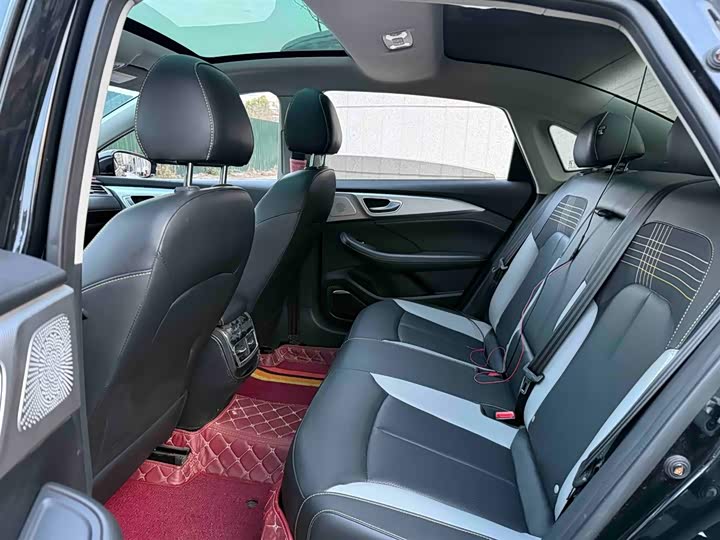 Фото 7 - Roewe i6 Max