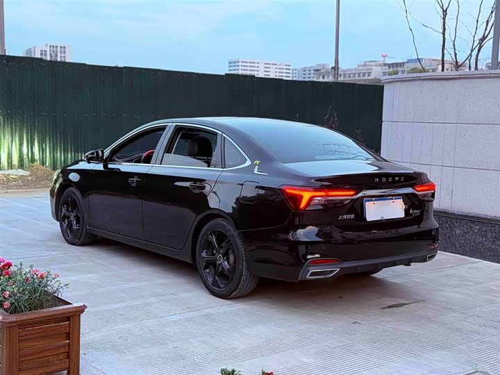 Фото 8 - Roewe i6 Max