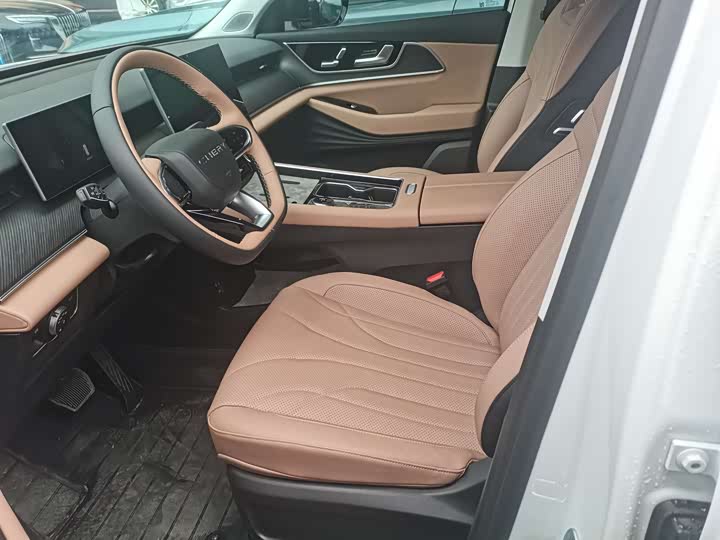Chery Tiggo 8L 2024 2024款 2.0T 两驱尊贵版 7座