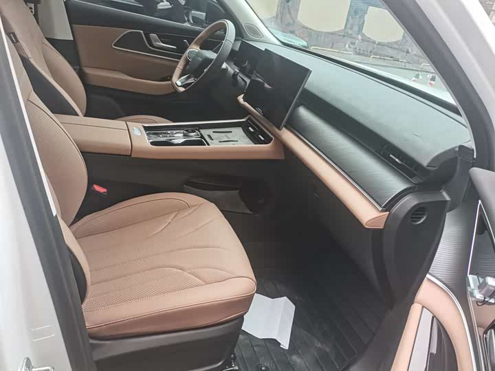 Chery Tiggo 8L 2024 2024款 2.0T 两驱尊贵版 7座