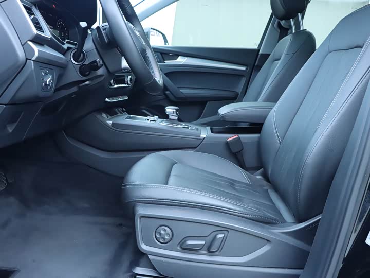 Audi Q5L 2020 2020款 45 TFSI 尊享时尚型