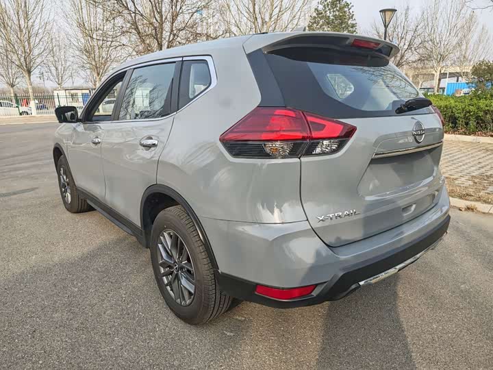 Nissan X-Trail 2025 2025款 荣誉 2.0L 两驱领先版
