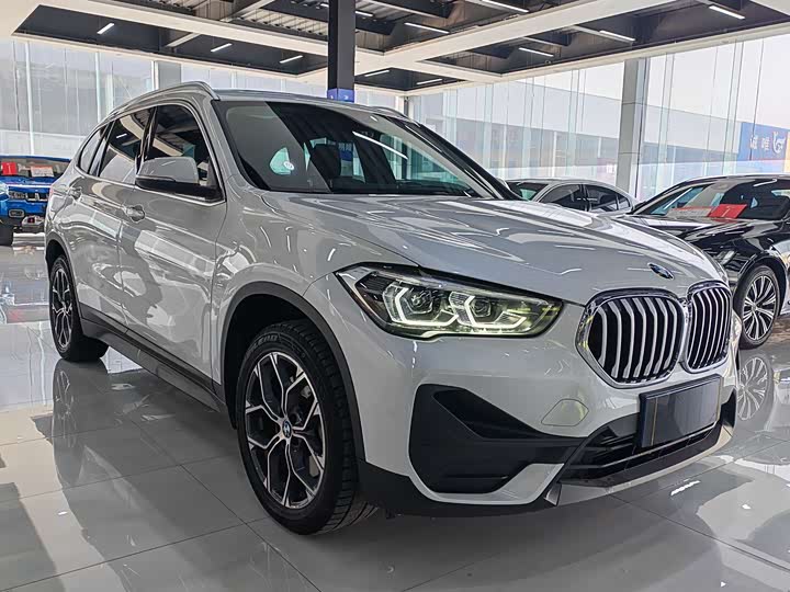 Zdjęcie 3 - BMW X1