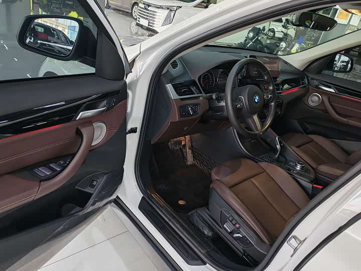 Zdjęcie 9 - BMW X1