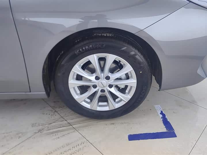 Roewe i5 2026 2026款 1.5L 手动舒享版