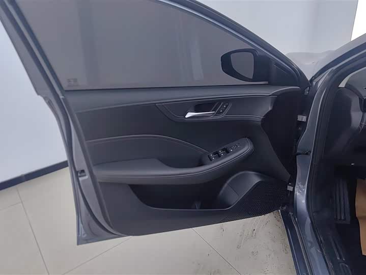 Roewe i5 2026 2026款 1.5L 手动舒享版