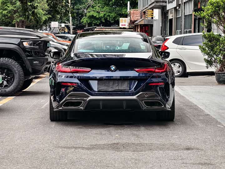 2022 BMW 8 Series