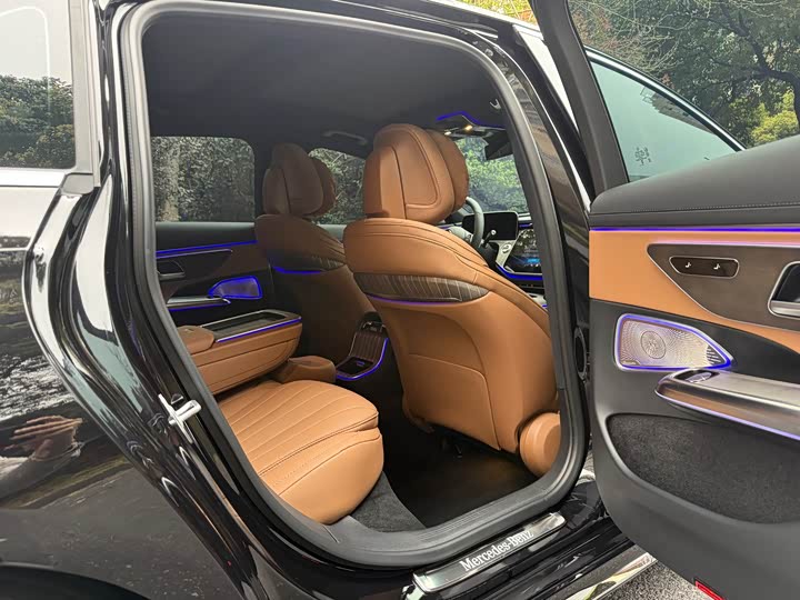 Mercedes-Benz E-Class 2026 2026款 E 300 L 时尚型