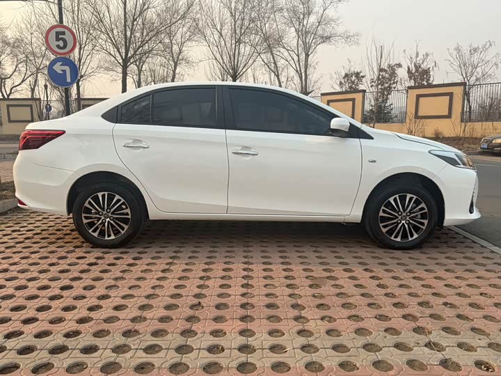 Toyota Vios 2022 2022款 1.5L 20周年纪念版