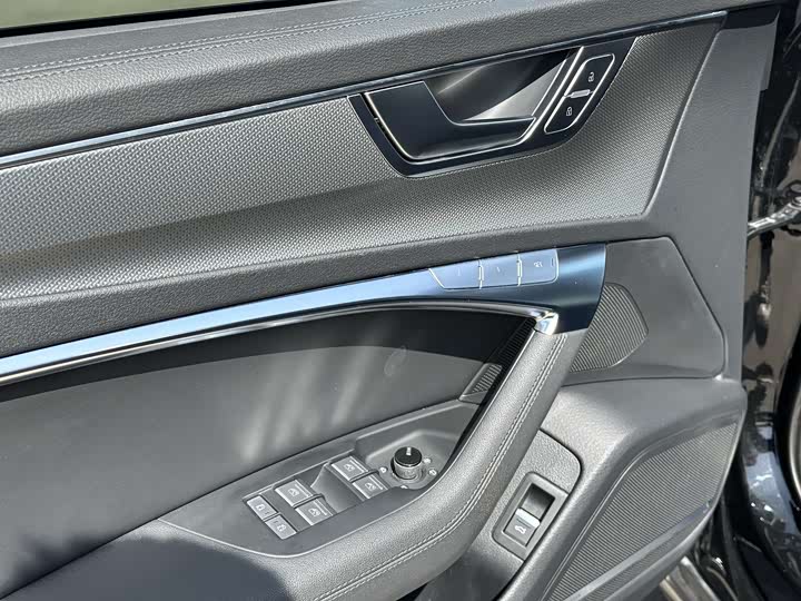 Audi A6 2022 2022款 allroad quattro 探索家 55 TFSI 尊享越野型