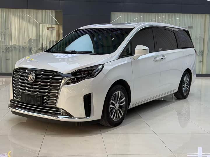 Photo 1 - Buick GL8 ES