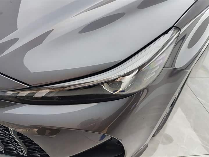 MG Motor 5 2025 2025款 300TGI 全球旗舰版