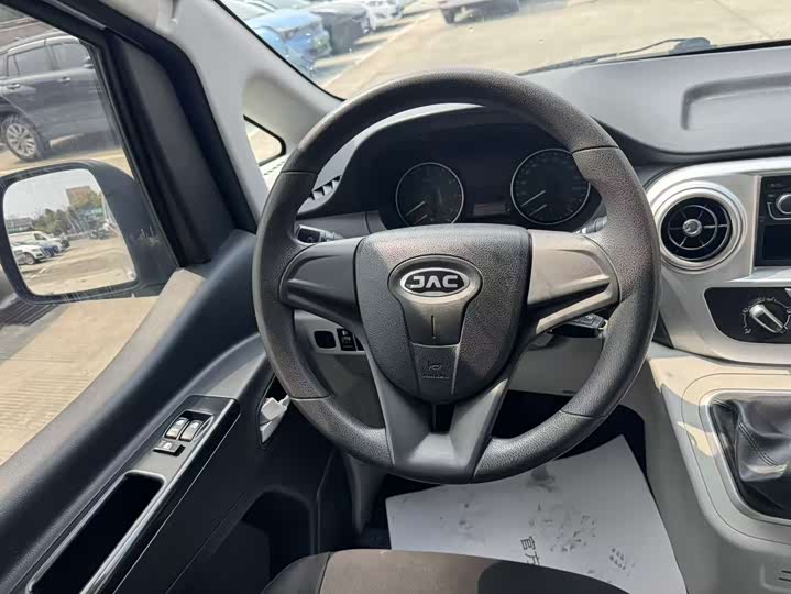 JAC Refine M3 2021 2021款 PLUS 1.8L 2座穿梭版