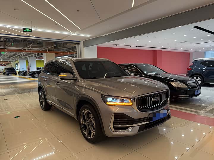 Фото 3 - Geely Monjaro