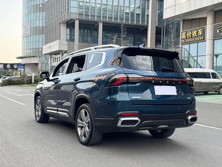 Фото 6 - Geely Okavango L