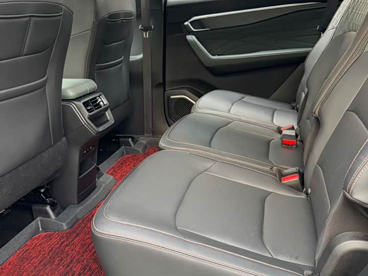 Фото 9 - Geely Okavango L
