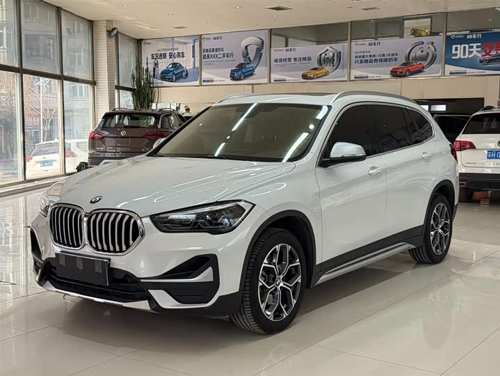 Фото 1 - BMW X1