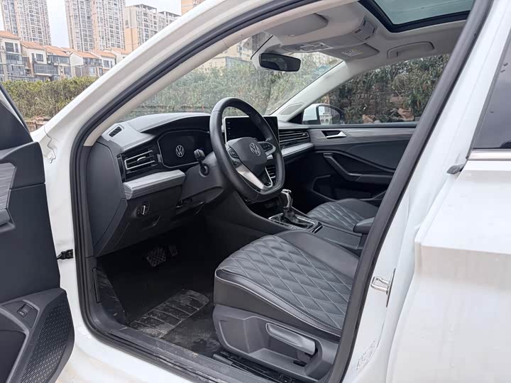 Фото 4 - Volkswagen Sagitar L