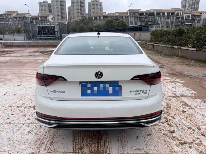 Фото 8 - Volkswagen Sagitar L